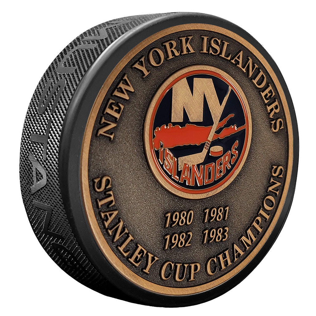 Medallion Puck - New York Islanders Stanley Cup Years Gold