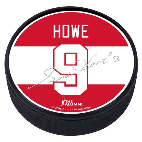 Detroit Red Wings Gordie Howe Souvenir Player Puck with Replica Signature